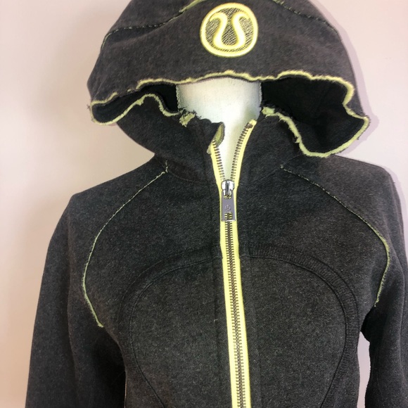 Lululemon - Picture 1 of 3